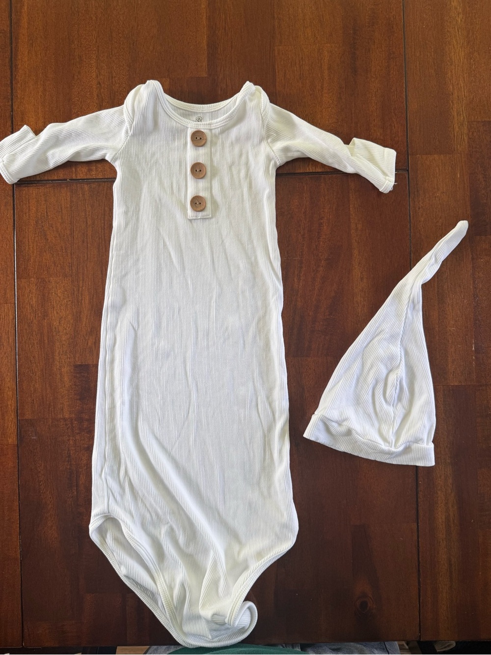 Caden Lane Knotted Baby Ribbed Sleep Gown with Hat - White